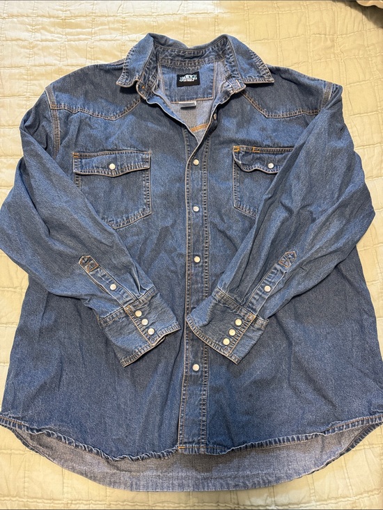 Key Other - Vintage-Style Blue Denim Button-Down Shirt